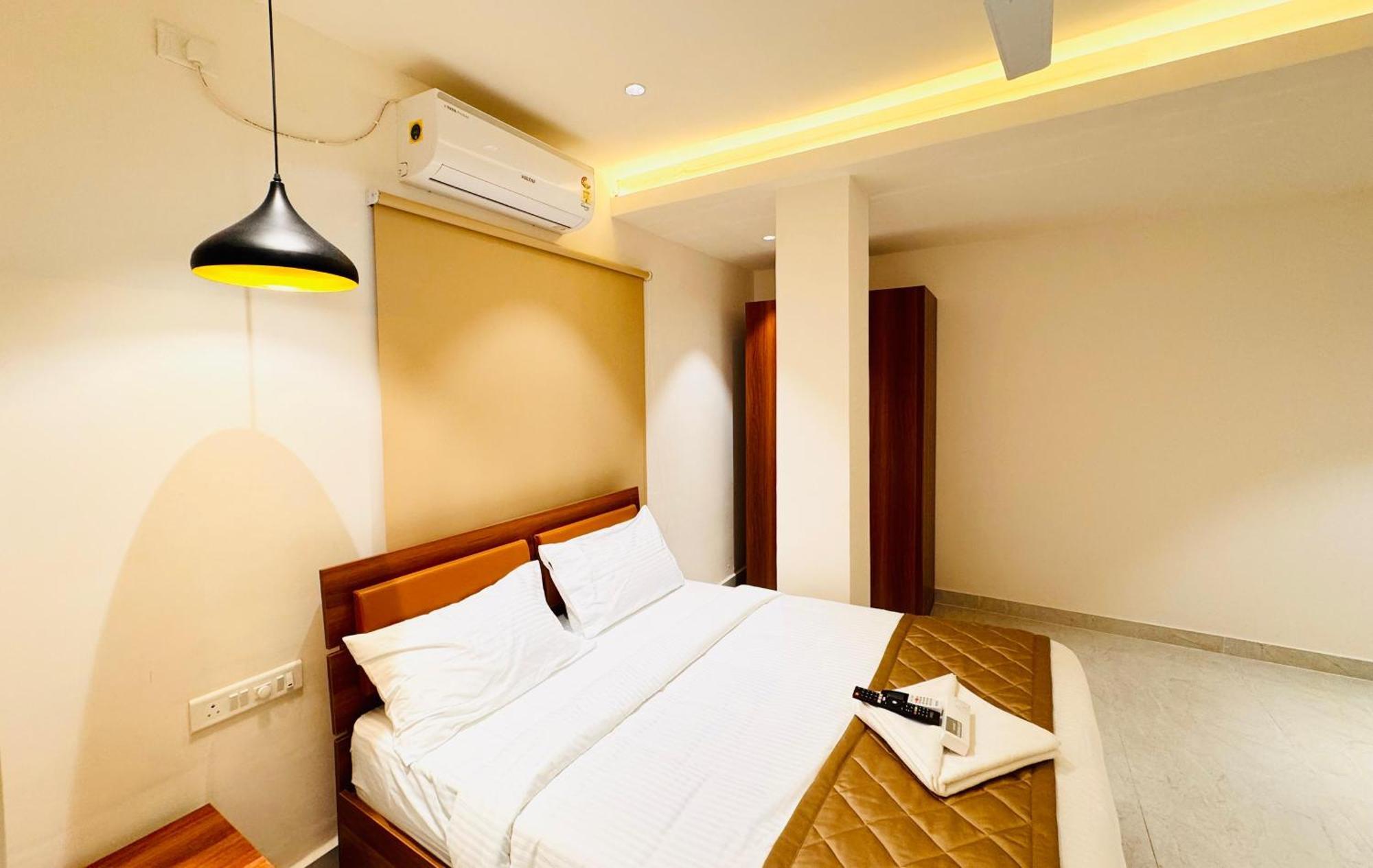 Hotel Star Avenue - Indiranagar Бангалор Экстерьер фото