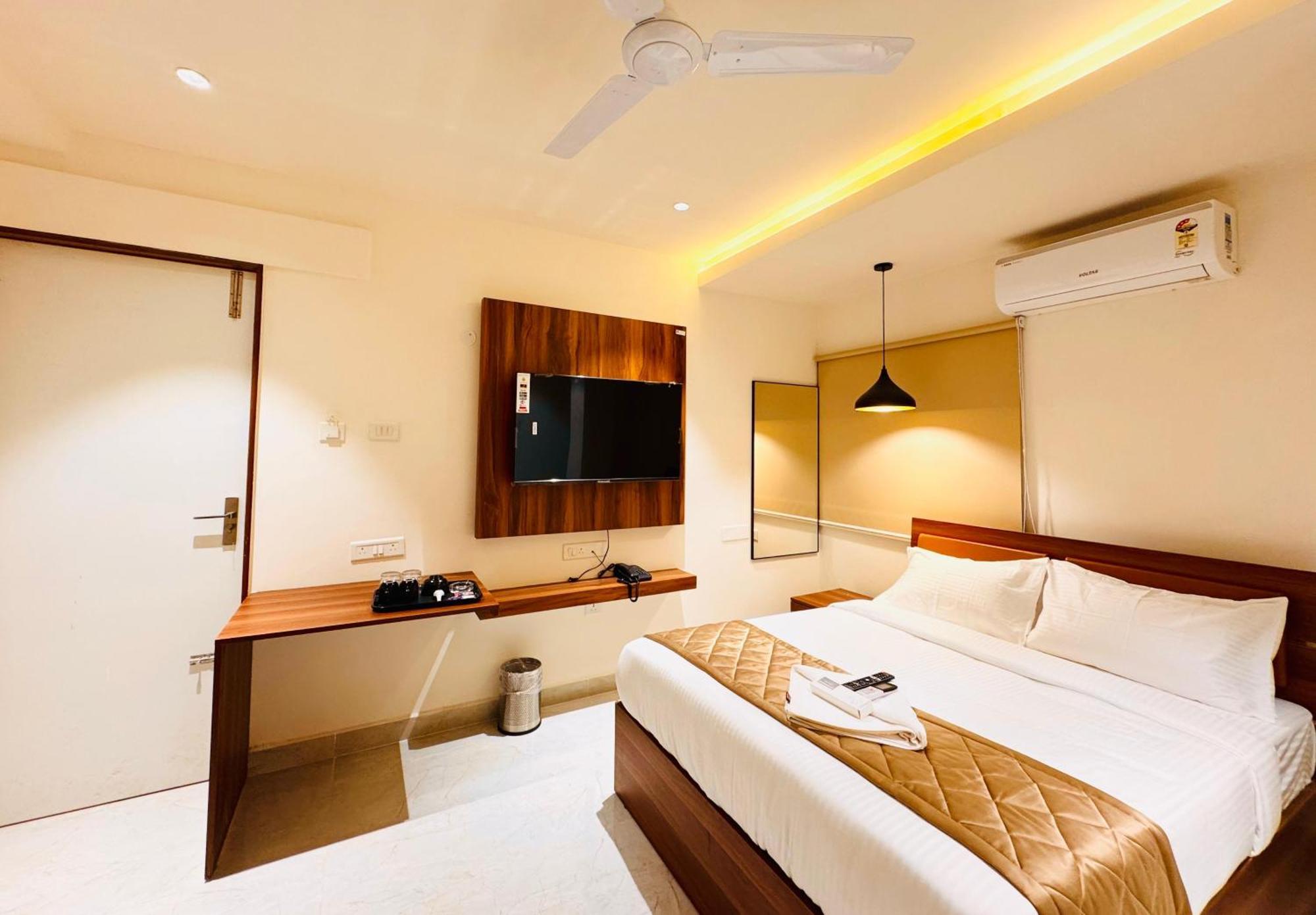 Hotel Star Avenue - Indiranagar Бангалор Экстерьер фото