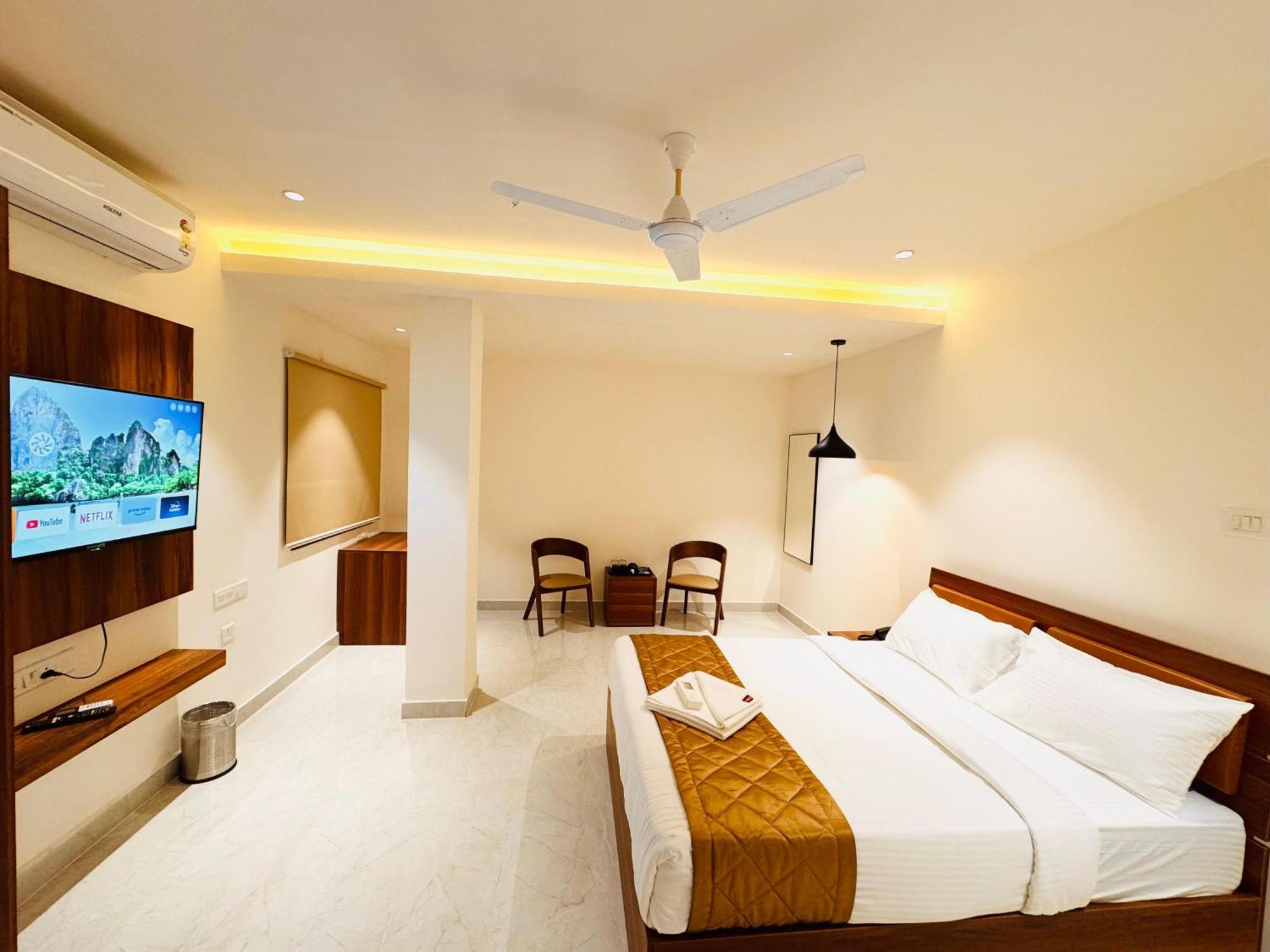 Hotel Star Avenue - Indiranagar Бангалор Экстерьер фото